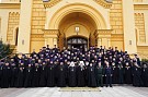 На стыке веры и присяги