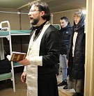 В Кирове освятили модуль для бездомных 