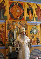 Митрополит Марк возглавил Божественную литургию в Спасской церкви поселка Кумены