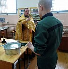 Священнослужители Вятской митрополии награждены ведомственными наградами Уголовно-исполнительной системы