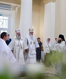 Митрополит Кирилл и митрополит Марк возглавили престольный праздник в восстановленном храме-памятнике Спаса Нерукотворного в акватории реки Казанки