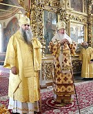 Торжественное богослужение в праздник Владимирской иконы Божией Матери в Свято-Успенском кафедральном соборе