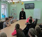 В библиотеке "Маяк" состоялся праздник «Мы – Славяне», приуроченный к Дню славянской письменности и культуры