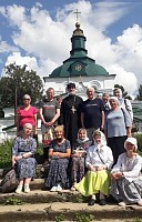 Паломническая поездка в села Шестаково и Холуново