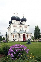 Воскресные праздничные богослужения совершатся в соборах города Кирова
