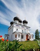 В Пасху Христову Великая Вечерня архиерейским чином совершится в Успенском кафедральном соборе