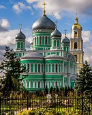 Паломнической службой «Святки» была организована поездка в Дивеево и в Макарьевский Желтоводский женский монастырь